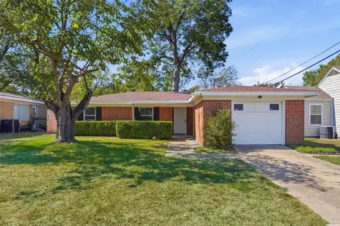 3558 Winston Rd, Fort Worth, TX 76109