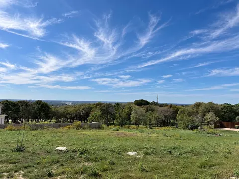 203 Merrifield Dr, Woodway, TX 76712