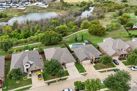 7417 Lowline Dr, Fort Worth, TX 76131