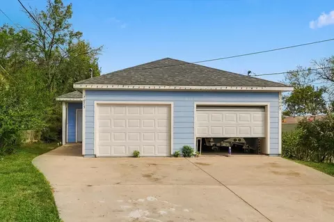 2023 E Myrtle St, Fort Worth, TX 76104