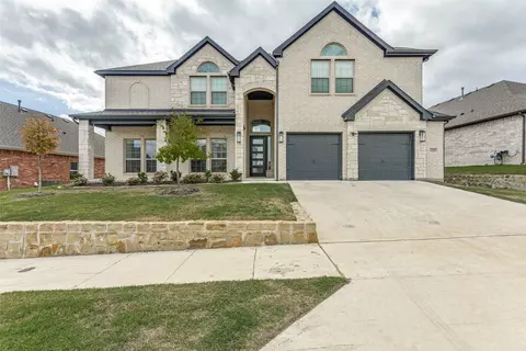 5213 Deep Creek Dr, Fort Worth, TX 76179