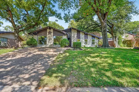 10615 Swallow Ln, Dallas, TX 75218