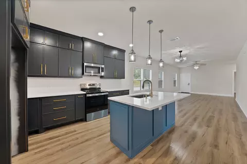 Kitchen - 724 Gilbert St, Terrell, TX 75160 photo 2 of 6