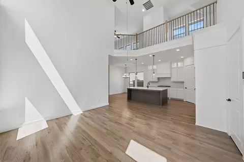 Living - 800 Isabel St, Celina, TX 75009 photo 3 of 4