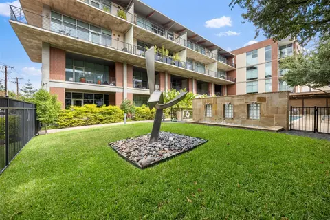 3030 Bryan St #207, Dallas, TX 75204