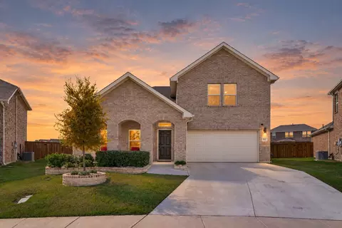 722 Lauren Grove Ln, Forney, TX 75126