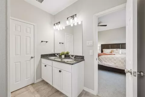 Bath - 9012 Conroe Dr, Argyle, TX 76226 photo 1 of 5