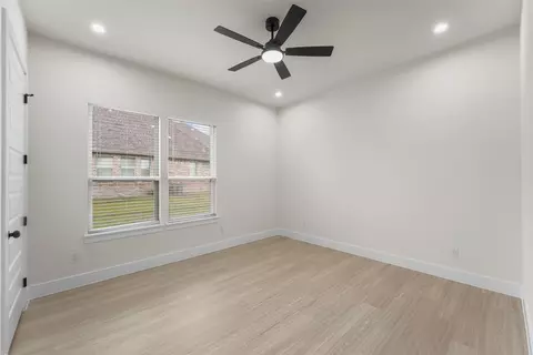 Bedroom - 1018 Devonshire Dr N, Forney, TX 75126 photo 4 of 5
