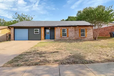1913 Sandra Kay Ln, Arlington, TX 76015