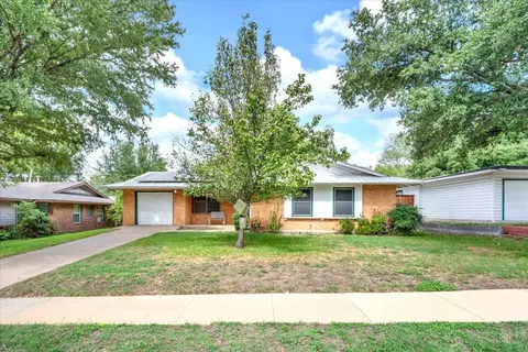 7812 Ewing Ave, Fort Worth, TX 76116