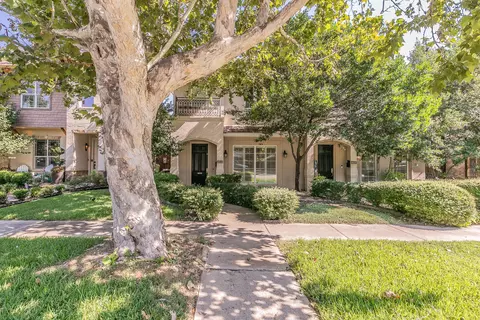 4610 Pershing Ave, Fort Worth, TX 76107