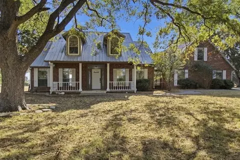 3686 Fm 100, Honey Grove, TX 75446