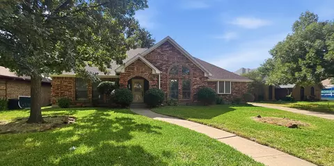 7308 Spurgeon Ct, North Richland Hills, TX 76180