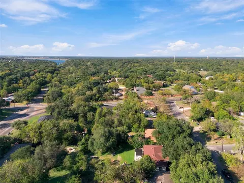 View/Area - 3821 Cobbs Dr, Waco, TX 76708 photo 4 of 4