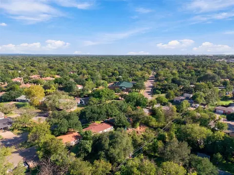 View/Area - 3821 Cobbs Dr, Waco, TX 76708 photo 2 of 4