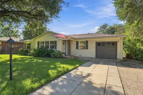 Exterior - 3821 Cobbs Dr, Waco, TX 76708 photo 3 of 9