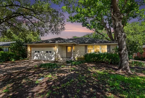 8057 Fall River Dr, Dallas, TX 75228