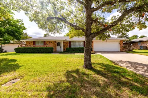 3805 Fenton Ave, Fort Worth, TX 76133