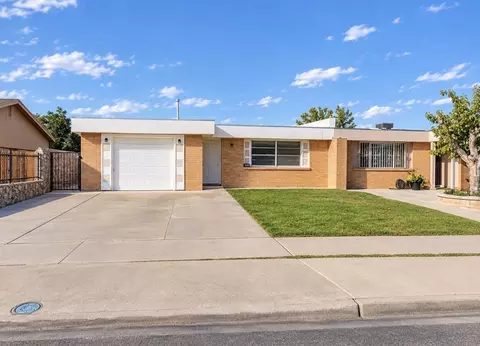 10803 Cardigan Dr, El Paso, TX 79935