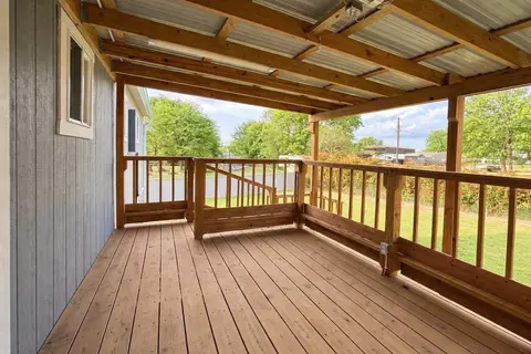 Exterior - 400 Comanche, Quitman, TX 75783 photo 6 of 10