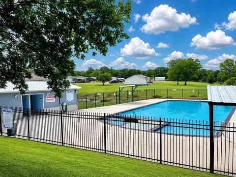 Exterior - 400 Comanche, Quitman, TX 75783 photo 10 of 10