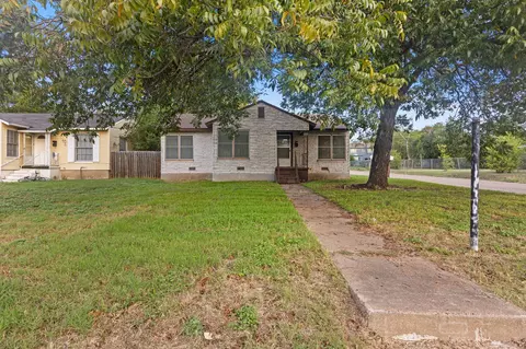 Exterior - 2701 Windsor Ave, Waco, TX 76708 photo 2 of 7