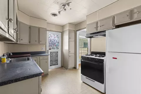 Kitchen - 2701 Windsor Ave, Waco, TX 76708 photo 2 of 2