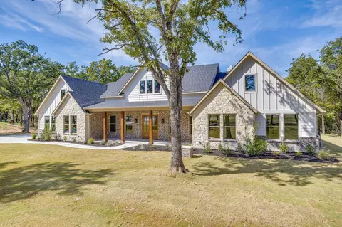 253 Zebrastone Way, Poolville, TX 76487