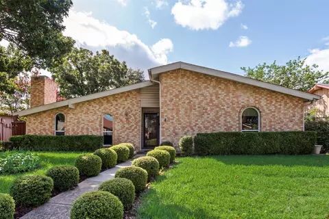 1332 Applegate Dr, Lewisville, TX 75067