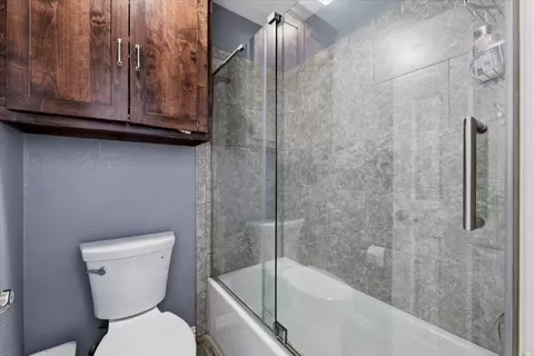 Bath - 130 View Point Ct, Aledo, TX 76008 photo 6 of 6