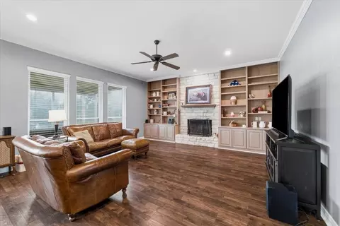 Living - 130 View Point Ct, Aledo, TX 76008 photo 1 of 1