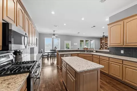 Kitchen - 130 View Point Ct, Aledo, TX 76008 photo 1 of 3
