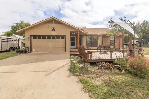 2 N Robin Dr, Belton, TX 76513