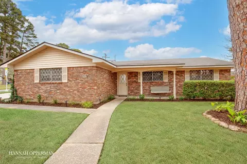 9601 Royalton Dr, Shreveport, LA 71118