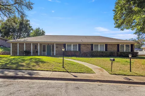 2248 Dorrington Dr, Dallas, TX 75228
