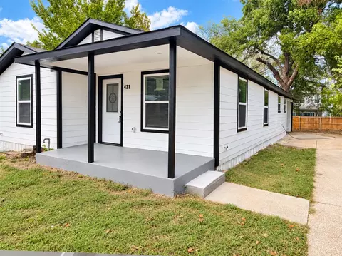 421 Ross St E, Sulphur Springs, TX 75482