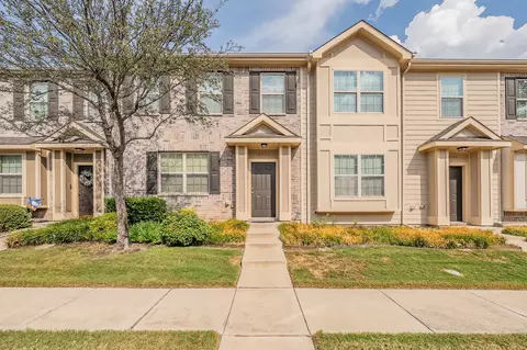 2933 Peyton Brook Dr, Fort Worth, TX 76137