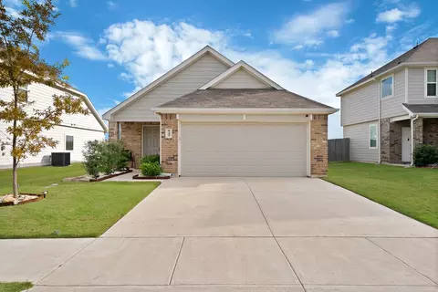 849 Jetliner Ave, Fort Worth, TX 76131