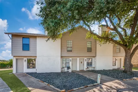 2806 Wimbledon Ct, Garland, TX 75041