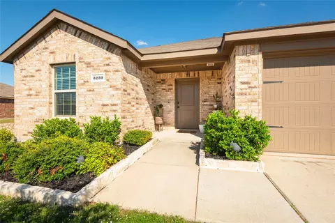 3239 Everly Dr, Fate, TX 75189