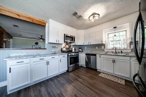 Kitchen - 20767 County Road 309, Abilene, TX 79601 photo 1 of 4