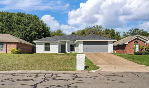 1923 Ramada Dr, Waco, TX 76712
