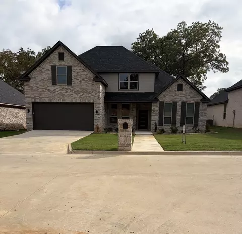 1090 Braydan Dr, Reno, TX 75462