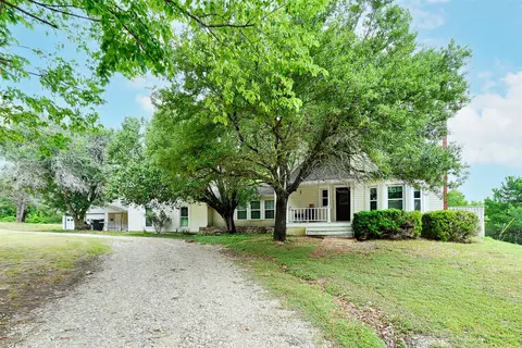 Exterior - 365 Epps Rd, Palmer, TX 75152 photo 2 of 5