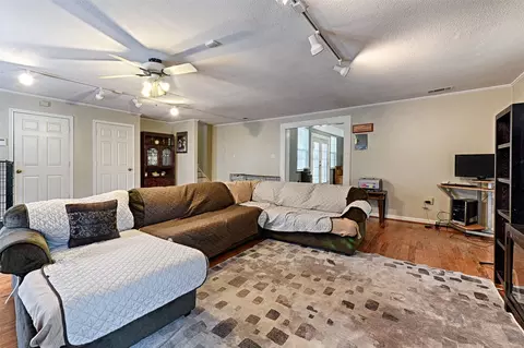 Living - 365 Epps Rd, Palmer, TX 75152 photo 2 of 3
