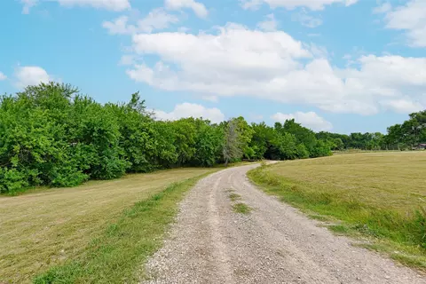 Exterior - 365 Epps Rd, Palmer, TX 75152 photo 5 of 5