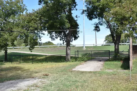 3933 Lawnview Ave, Dallas, TX 75227