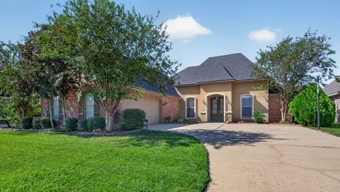 10030 Somerset Ln, Shreveport, LA 71106
