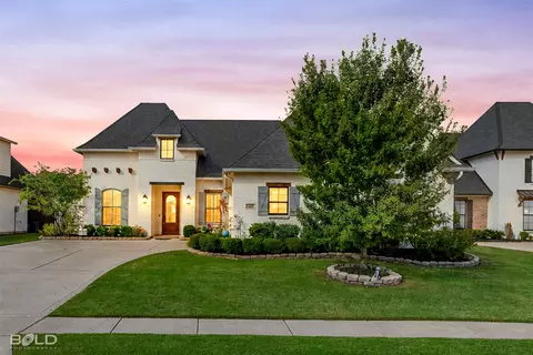 605 Corinth Cir, Bossier City, LA 71111