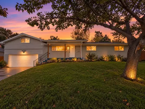 1500 Roberts Cut Off Rd, River Oaks, TX 76114